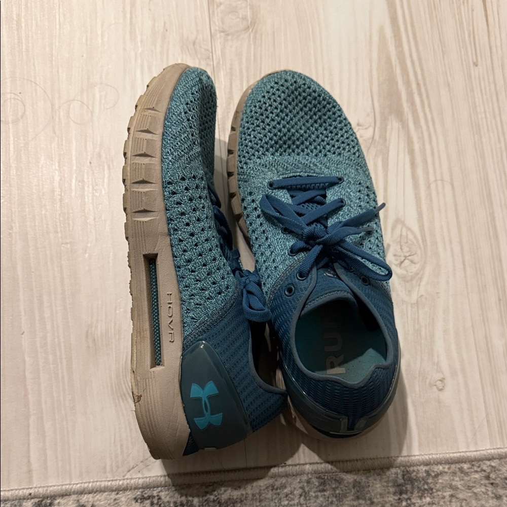 Under Armour Sonic Hovr Sneakers